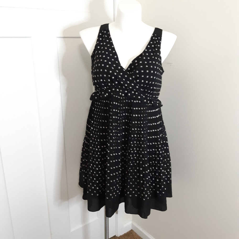 LOFT Size 12P Polka Dot Mini Skirt A-Line V-Neck